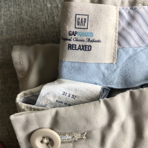 GAP BEIGE KHAKIS - Picture 2 of 9